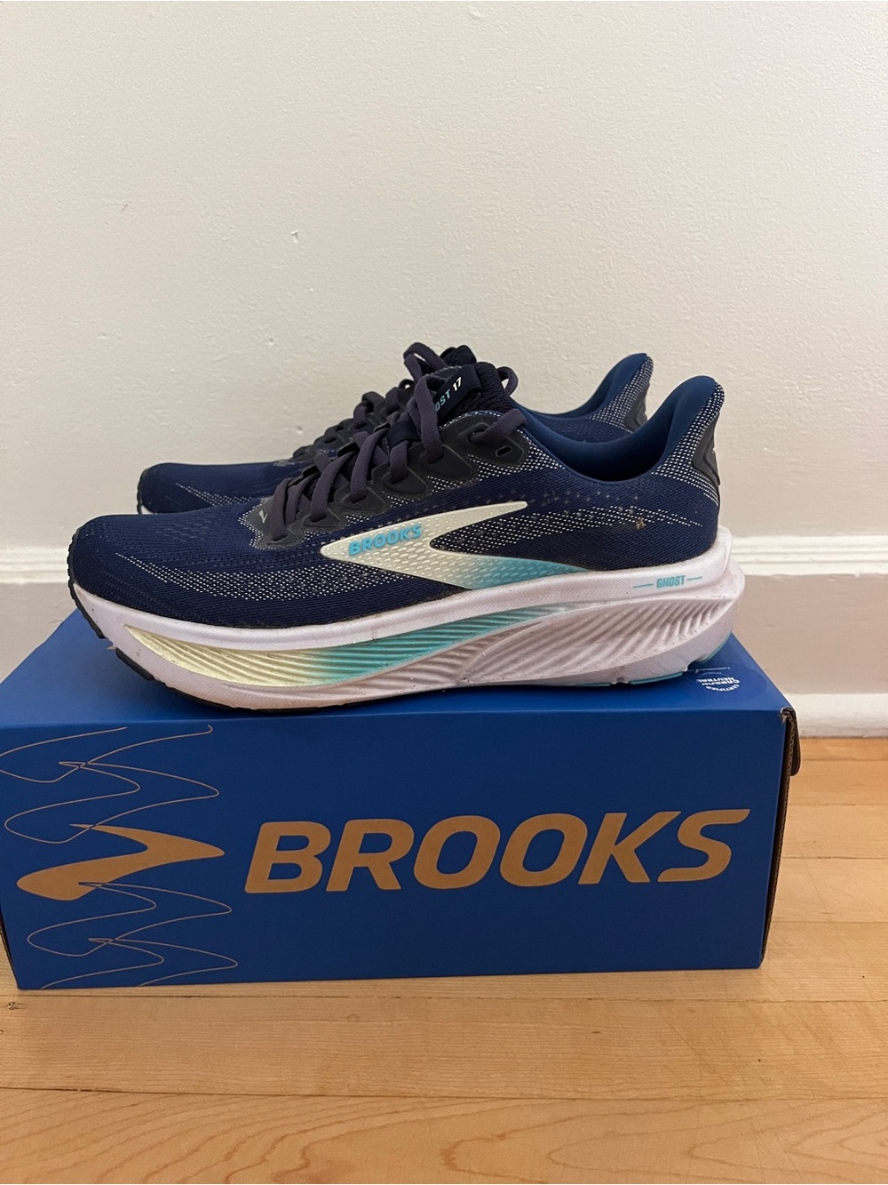 Brooks Women’s Ghost 17 Navy and Teal Running Sneakers